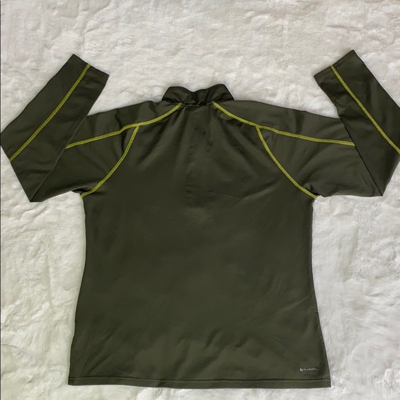 Northface Lightweight Flashdry 1/4 Zip Pullover - Picture 5 of 8